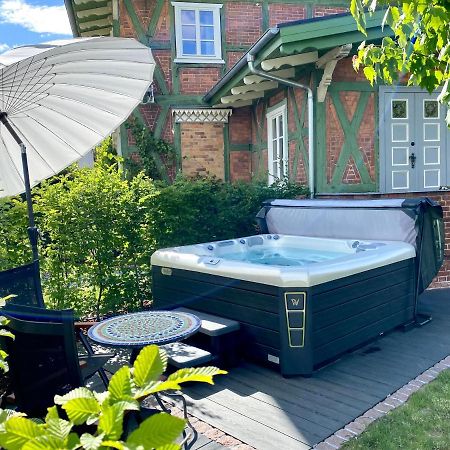 Villa B Das Zauberhafte Chalet Vetschau Exteriör bild